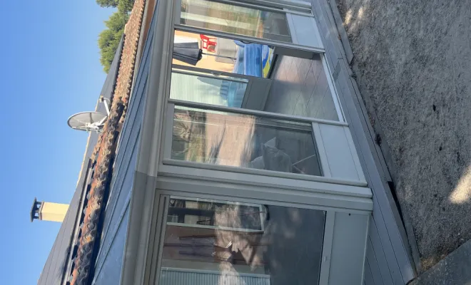 Remise en état d’une véranda des vitres et des encadrement , Orange, J.A.D.E