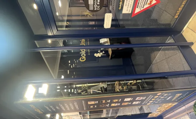 Nettoyage vitres et panneaux publicitaires , Orange, J.A.D.E