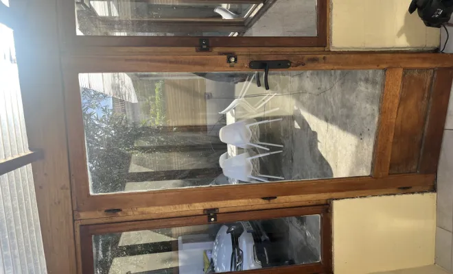 Nettoyage vitres et panneaux publicitaires , Orange, J.A.D.E