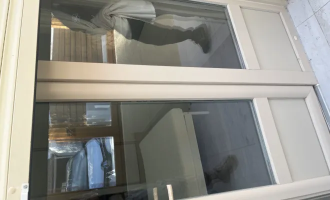 Nettoyage vitres et panneaux publicitaires , Orange, J.A.D.E