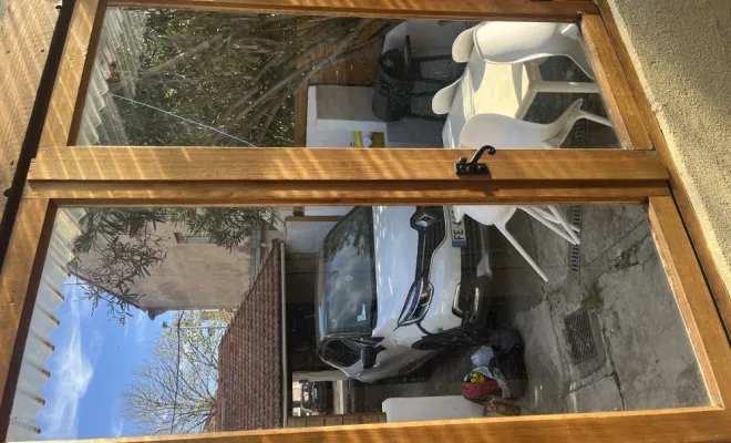 Nettoyage vitres et panneaux publicitaires , Orange, J.A.D.E