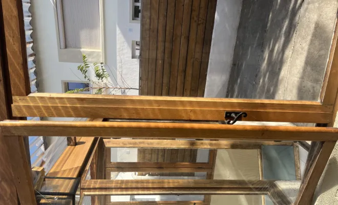 Nettoyage vitres et panneaux publicitaires , Orange, J.A.D.E