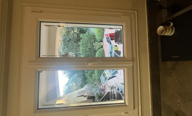 Nettoyage vitres et panneaux publicitaires , Orange, J.A.D.E