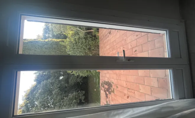 Nettoyage vitres et panneaux publicitaires , Orange, J.A.D.E