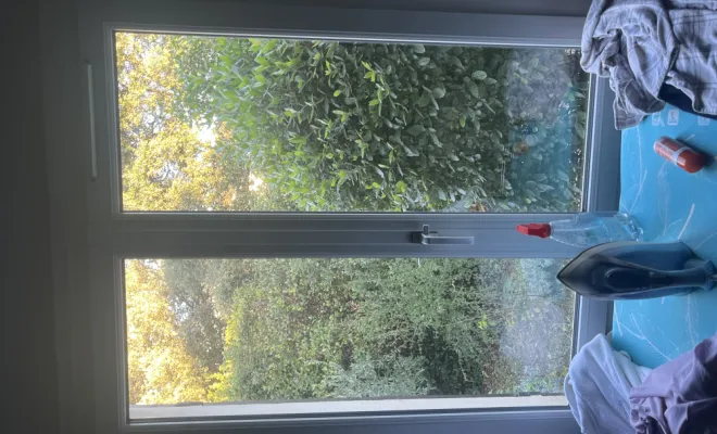 Nettoyage vitres et panneaux publicitaires , Orange, J.A.D.E