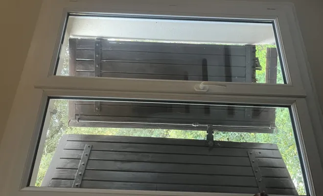 Nettoyage vitres et panneaux publicitaires , Orange, J.A.D.E