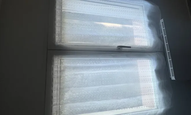 Nettoyage vitres et panneaux publicitaires , Orange, J.A.D.E